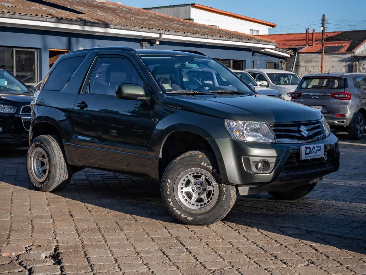Suzuki GRAND VITARA 2015 (1/14)