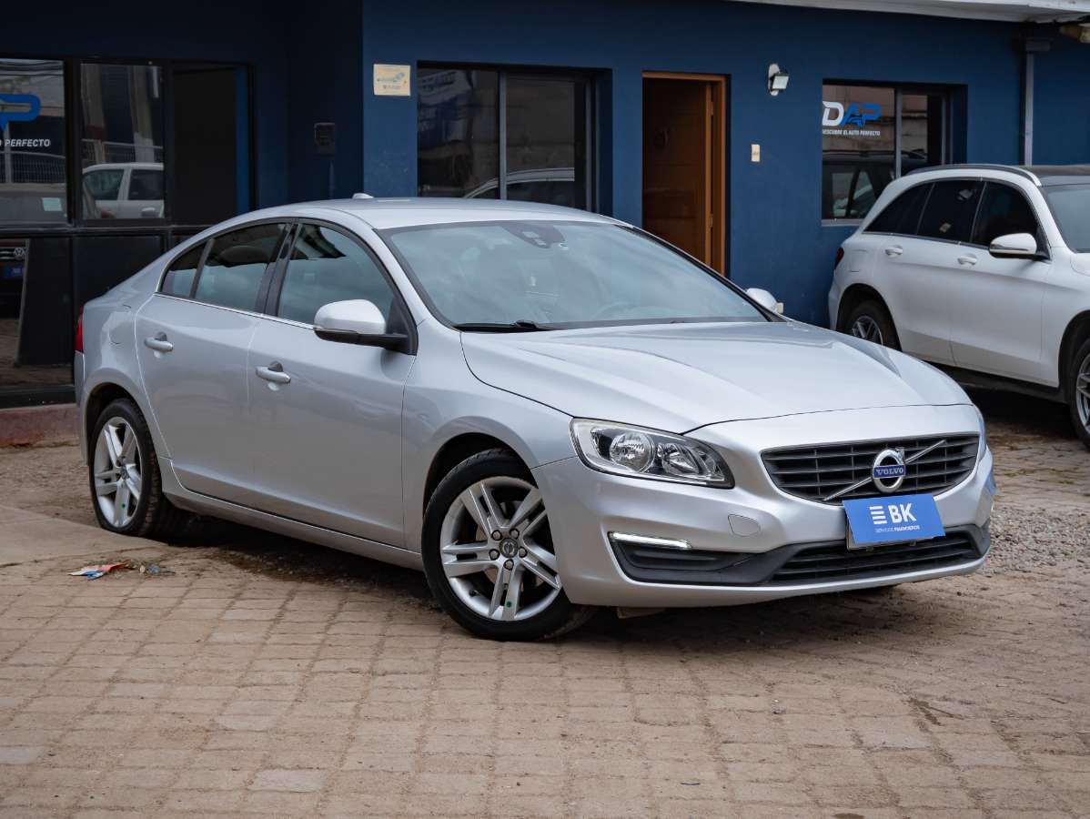 Volvo S60 2017 (1/13)