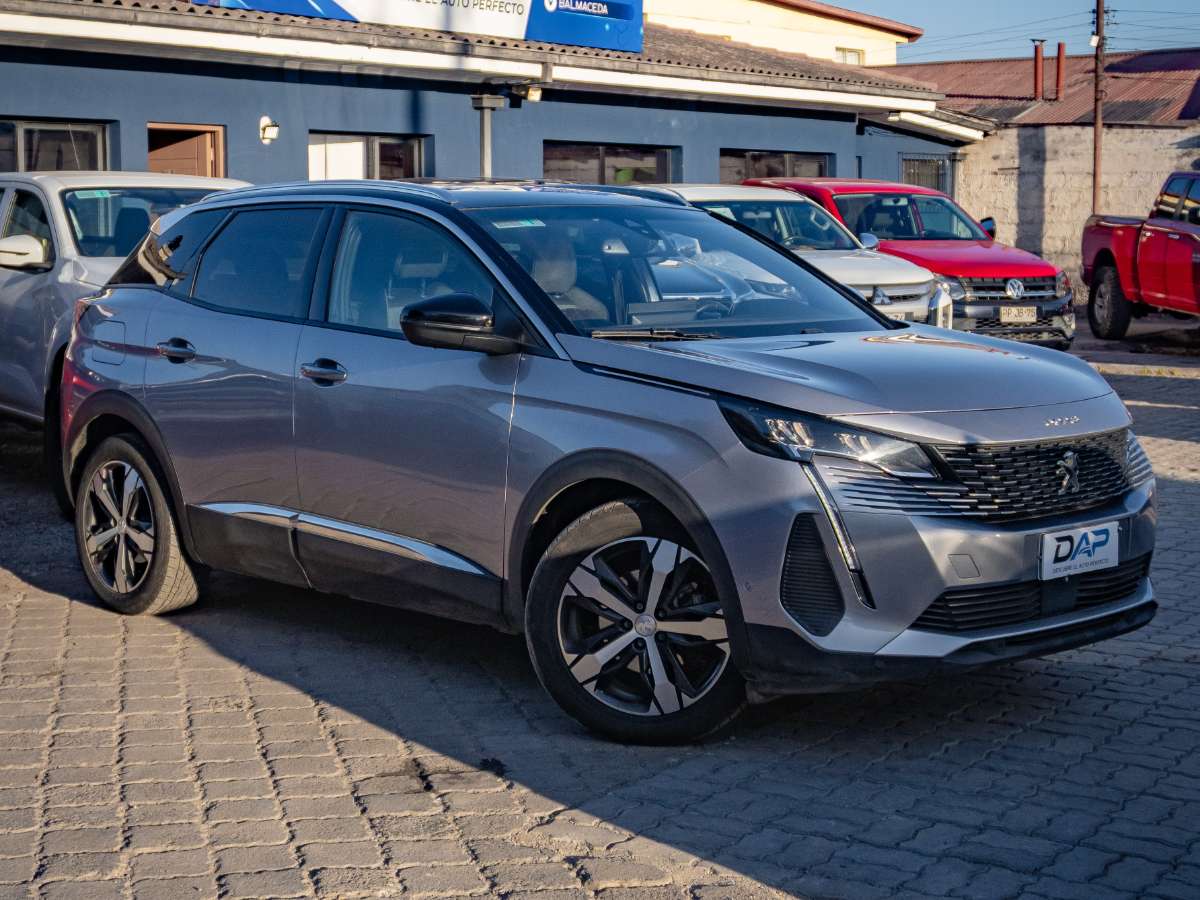 Peugeot 3008 ALLURE BLUEHDI 1.5 AUT 2024 (1/14)