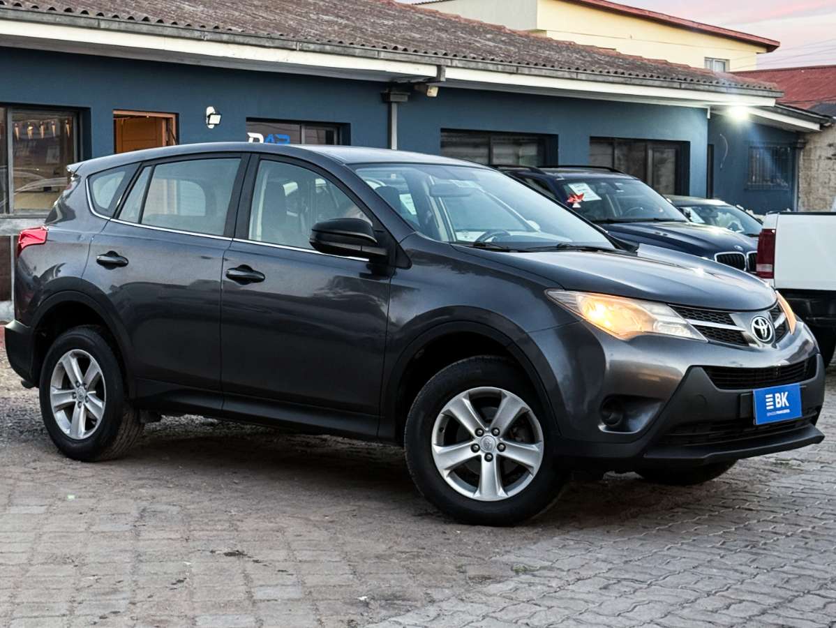 Toyota RAV4 2014 (1/5)
