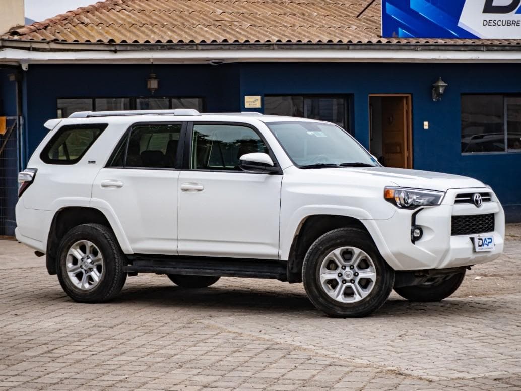 Toyota 4RUNNER 2022 (1/15)